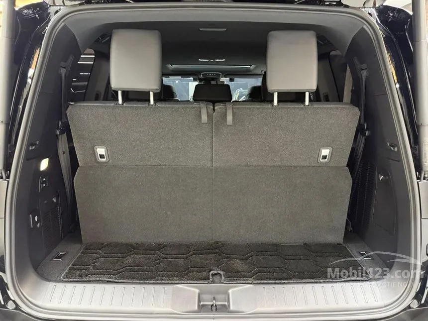 Toyota Land Cruiser 3.3 300 VX-R SUV