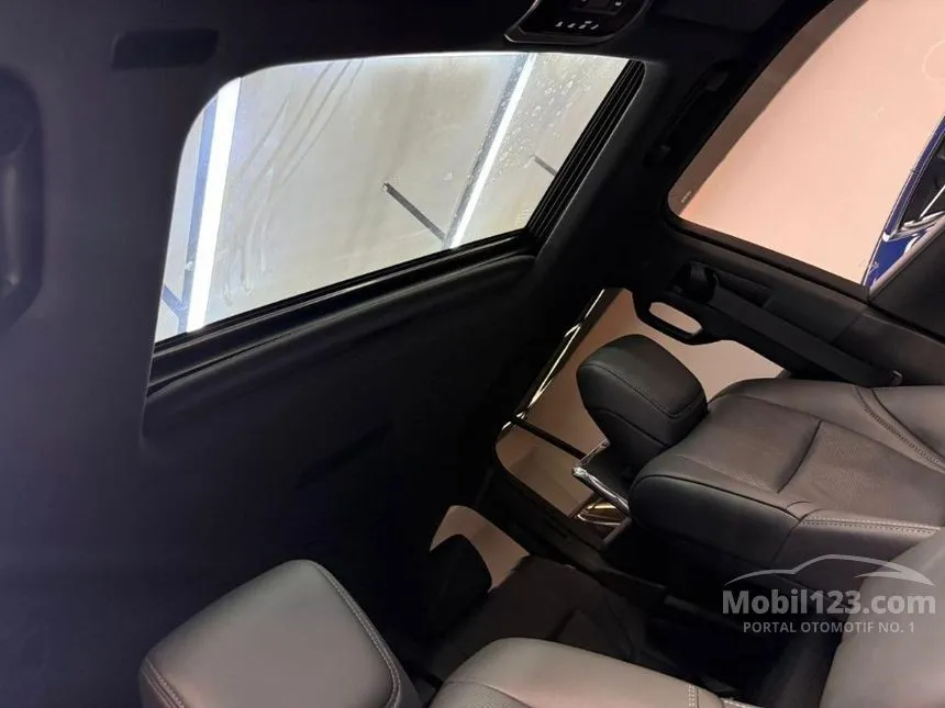 Toyota Land Cruiser 3.3 300 VX-R SUV