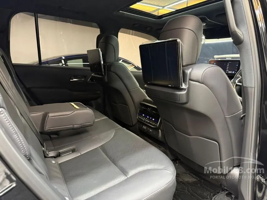 Toyota Land Cruiser 3.3 300 VX-R SUV