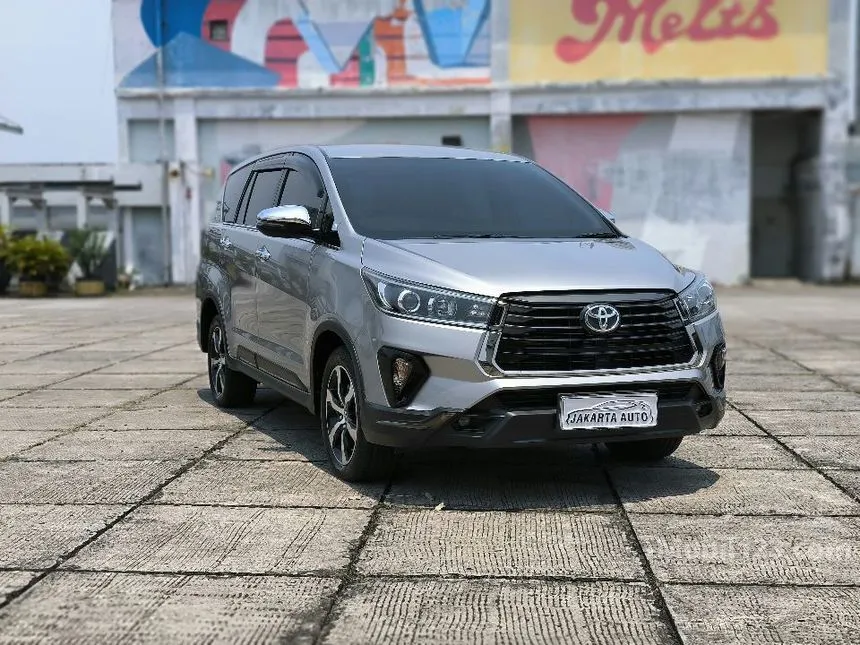 Kijang Innova 2.4 Venturer MPV